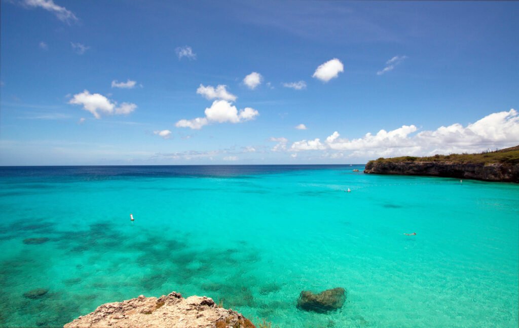 kenepa grandi, praia em curaçao, azul turquesa